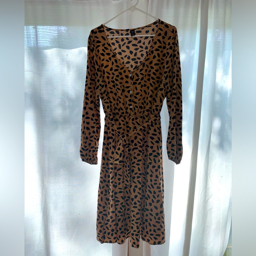 SHEIN Black and Tan Leaf Print Dress